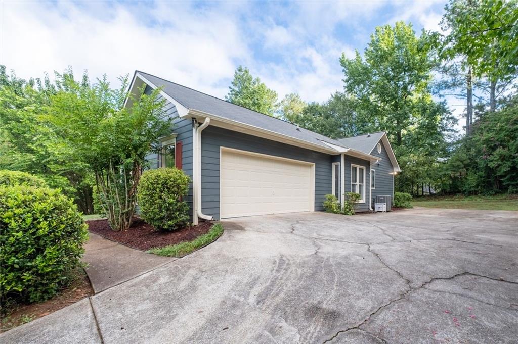 2035 Arbor Forest Drive SW