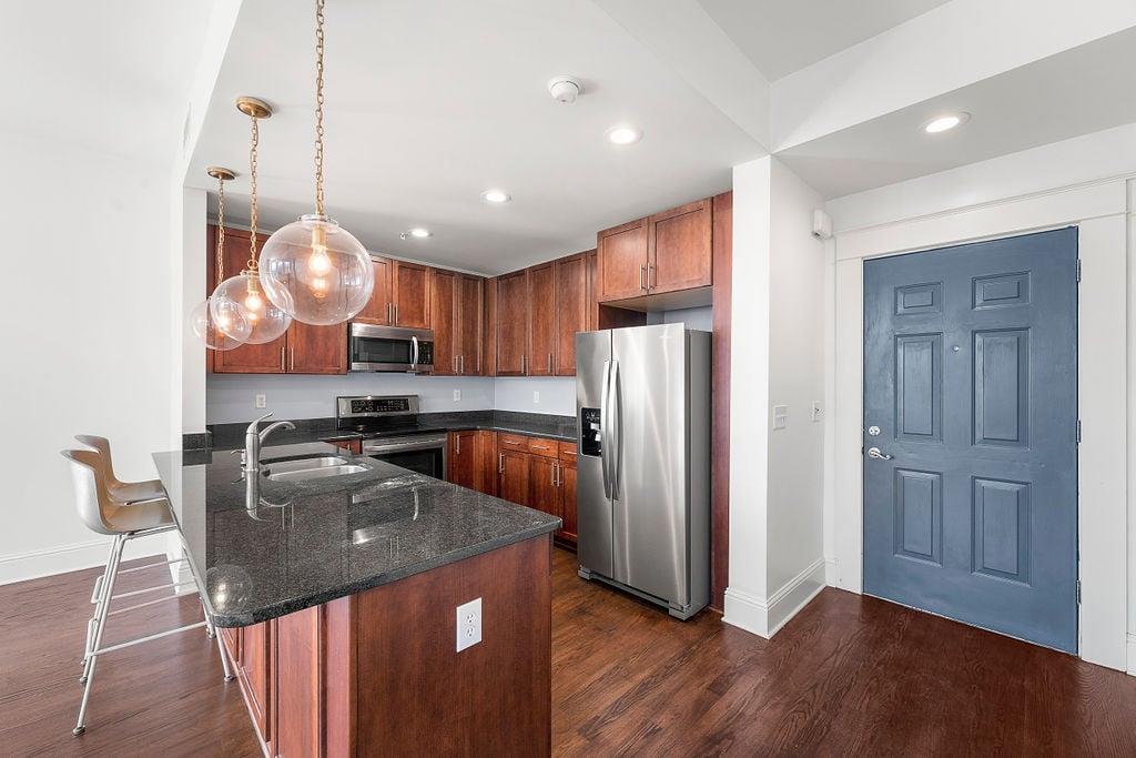 943 N Ormewood Park Drive SE 302