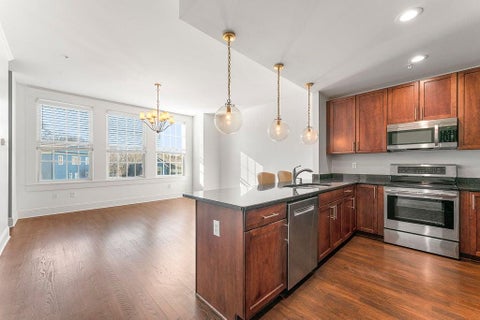 Condo For Sale - 943 N Ormewood Park Drive #302<br/> Atlanta, GA 30316
