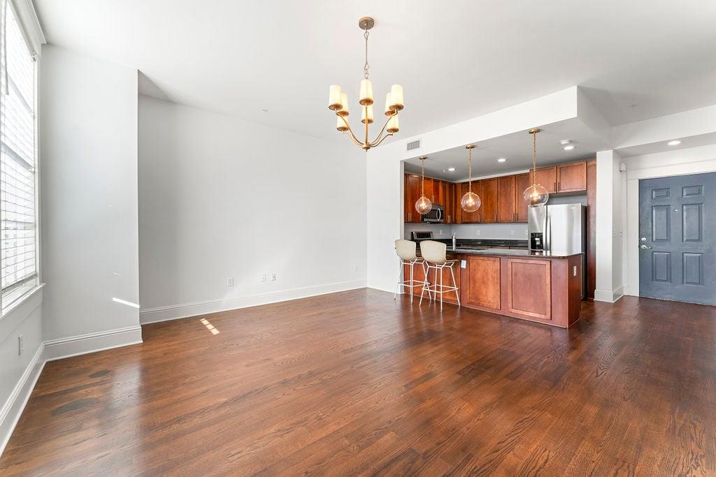 943 N Ormewood Park Drive SE 302