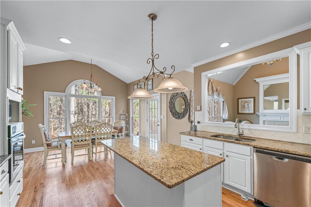 994 Fairview Club Circle, Dacula, Georgia image 4