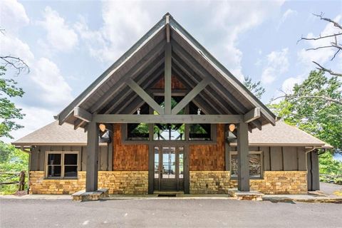 670 Brittney Drive Blue Ridge GA 30513