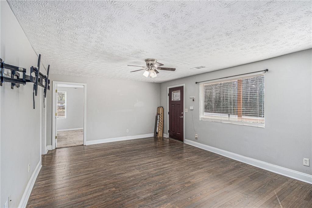 130 Poplar Road, Newnan, Georgia image 6