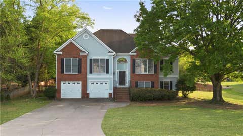 Homes For Sale - 4 Stonehenge Court<br/> Cartersville, GA 30120