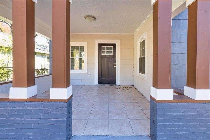 2506 Maple Street