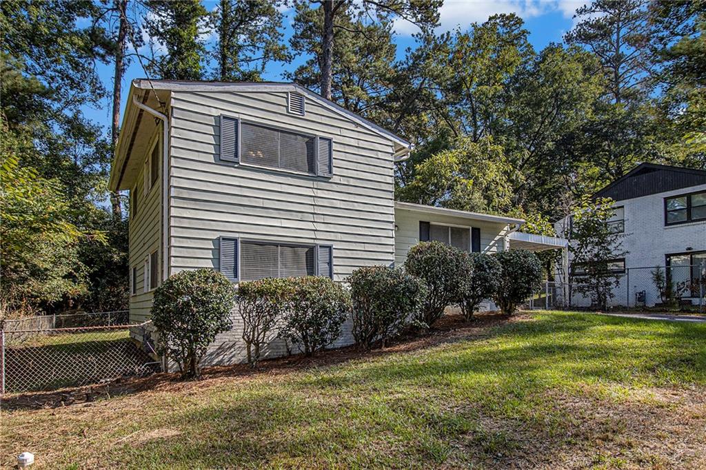 1961 Kenwood Road SE