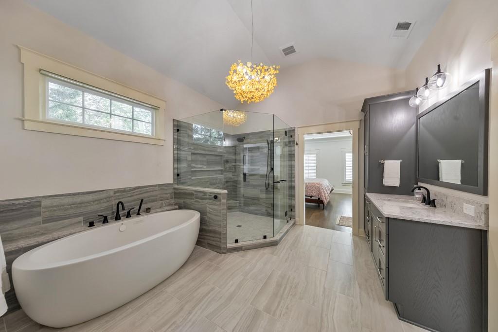 3901 Hazelhurst Drive