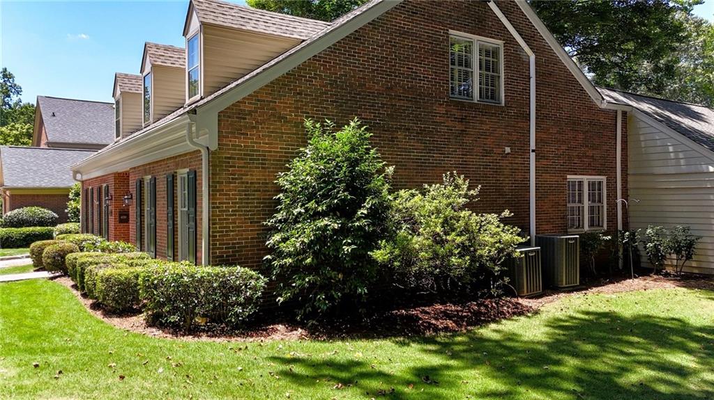 1809 Bedfordshire Drive
