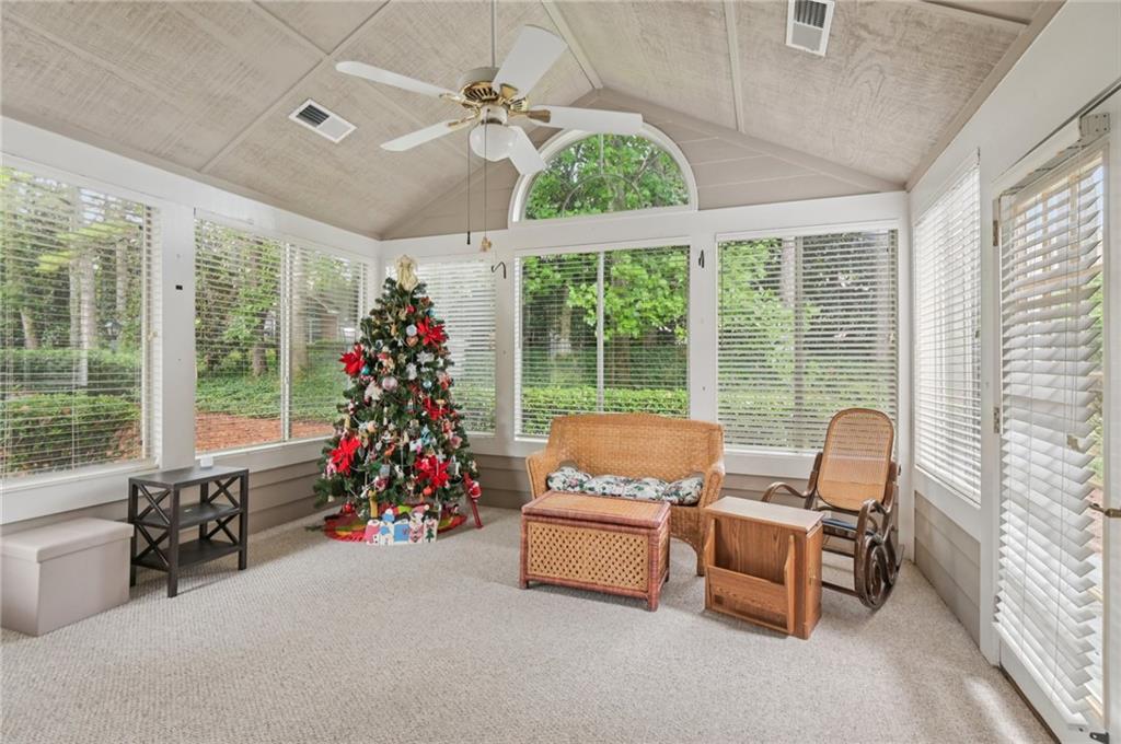 3860 Vineyards Lake Circle NW U19