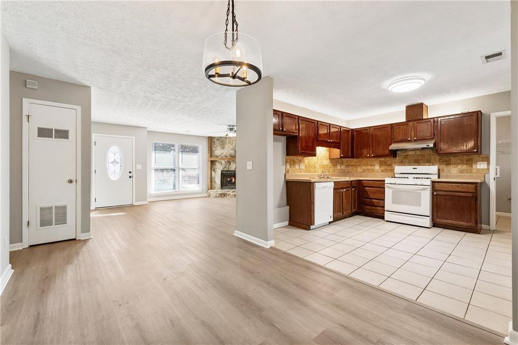 Woodland Hills - Residential