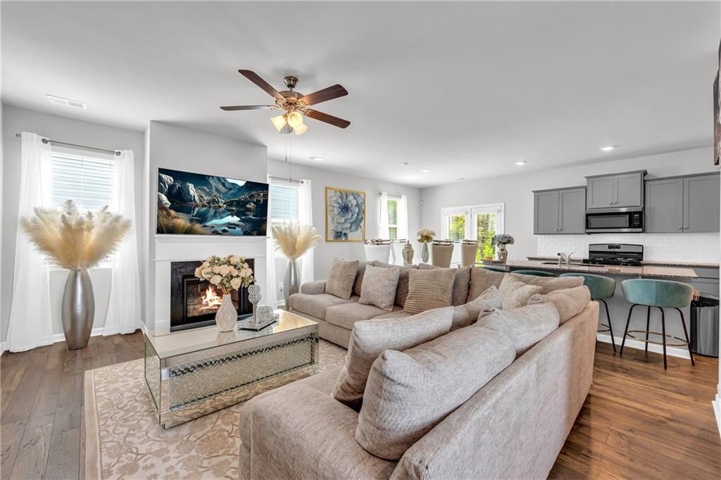 930 Bentley Drive