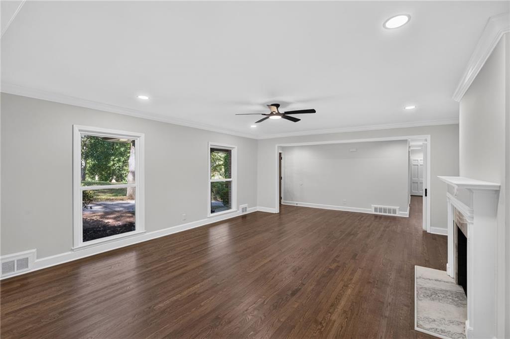 878 Falcon Drive