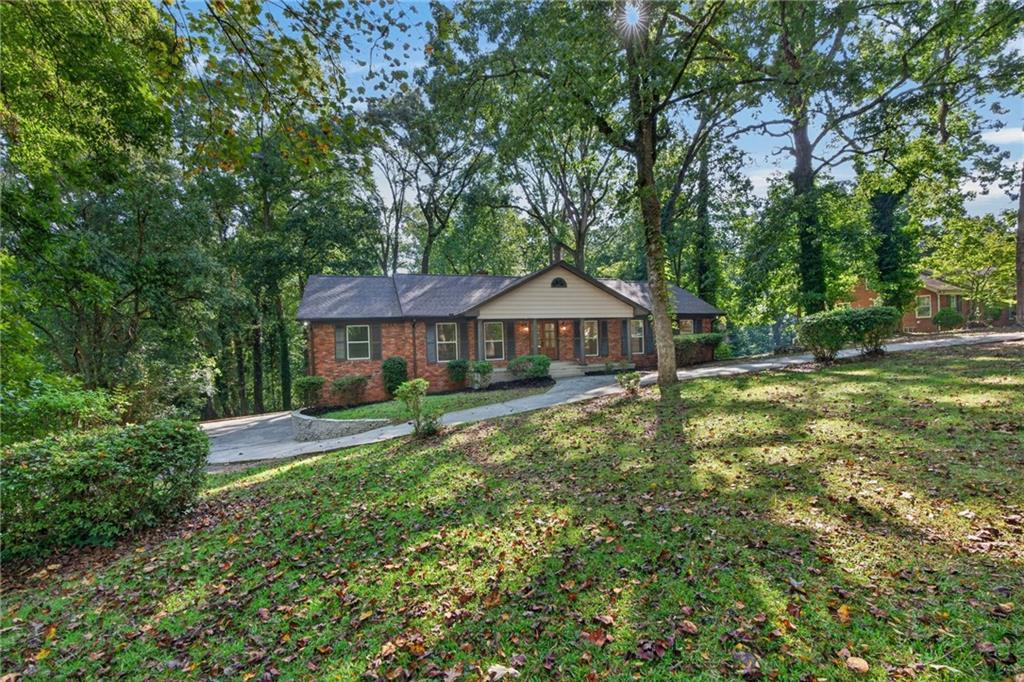 878 Falcon Drive