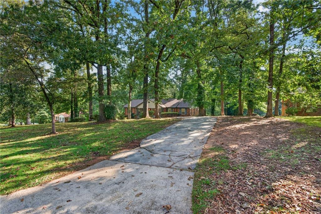 878 Falcon Drive