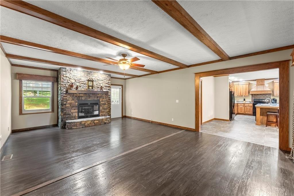 512 S Holly Springs Rd