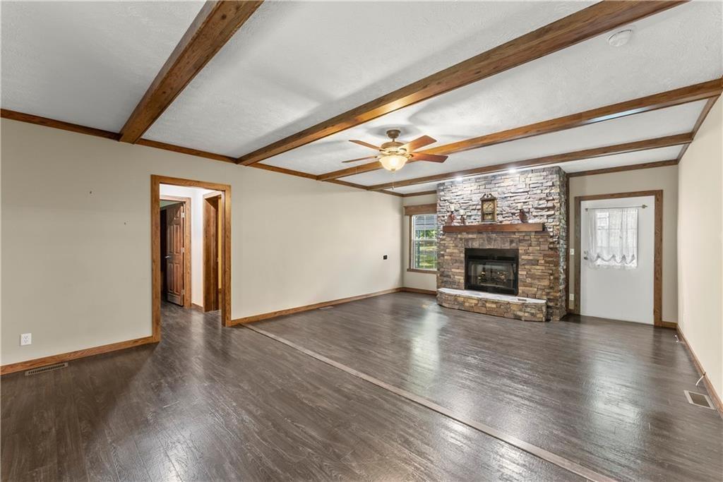 512 S Holly Springs Rd