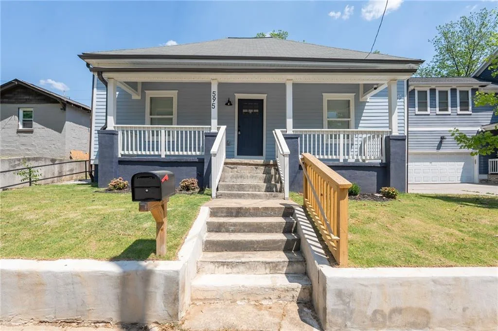 595 English Avenue NW
