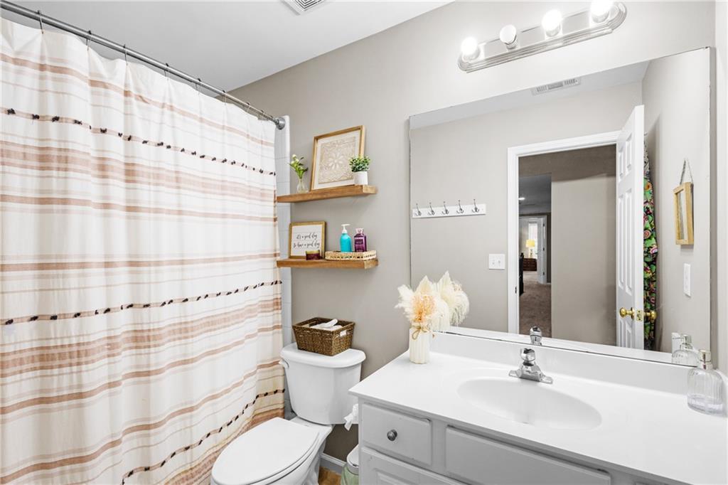 4840 Spring Park Circle, Suwanee, Georgia image 32