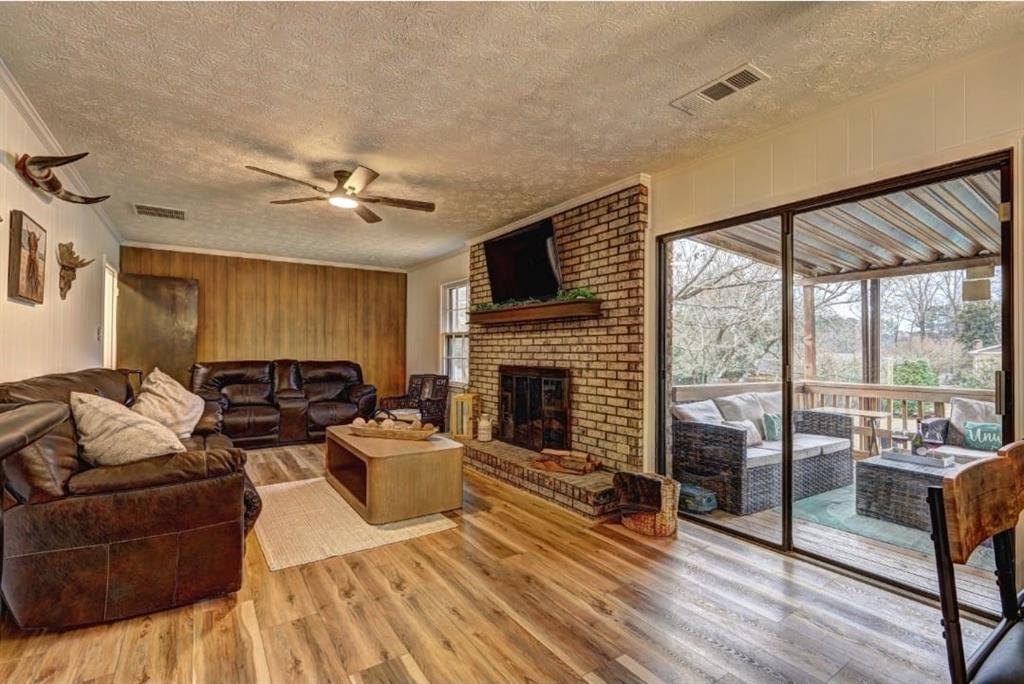 457 Castleaire Drive