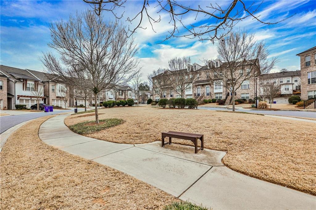 2071 Glenview Park Circle, Duluth, Georgia image 35