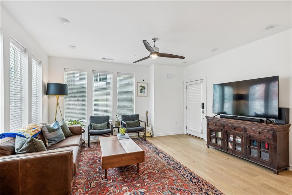 399 Pratt Drive SE 901