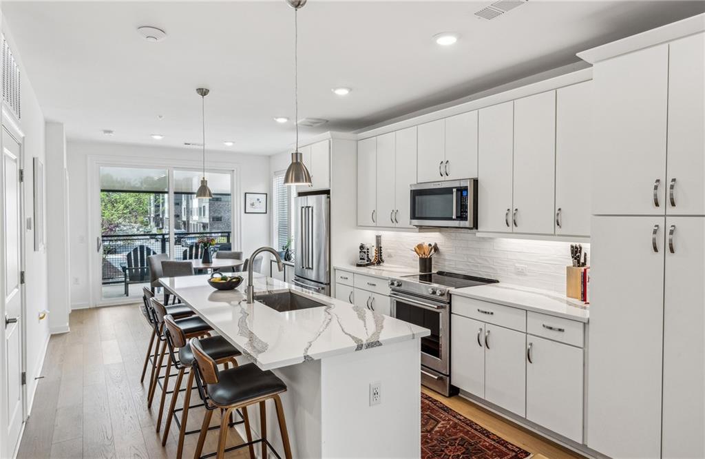 399 Pratt Drive SE 901