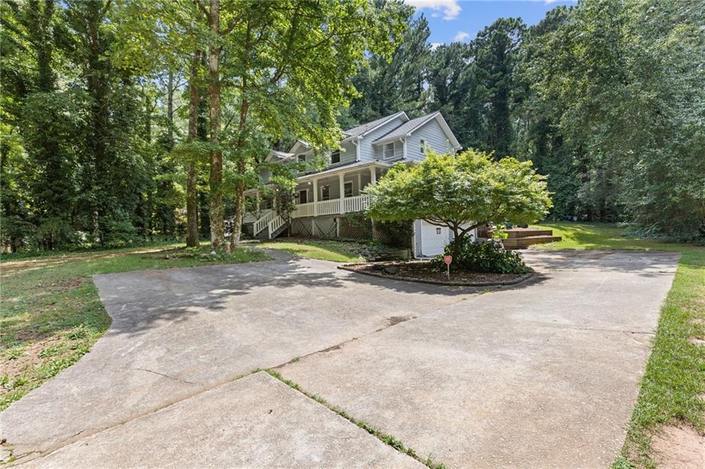 742 Mountain View Drive