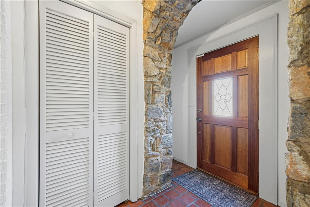 761 E Morningside Drive NE