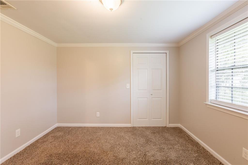 110 Valley View Court, Tyrone, Georgia image 18
