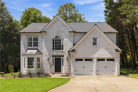 Homes For Sale - 7175 Valance Lane<br/> Cumming, GA 30040