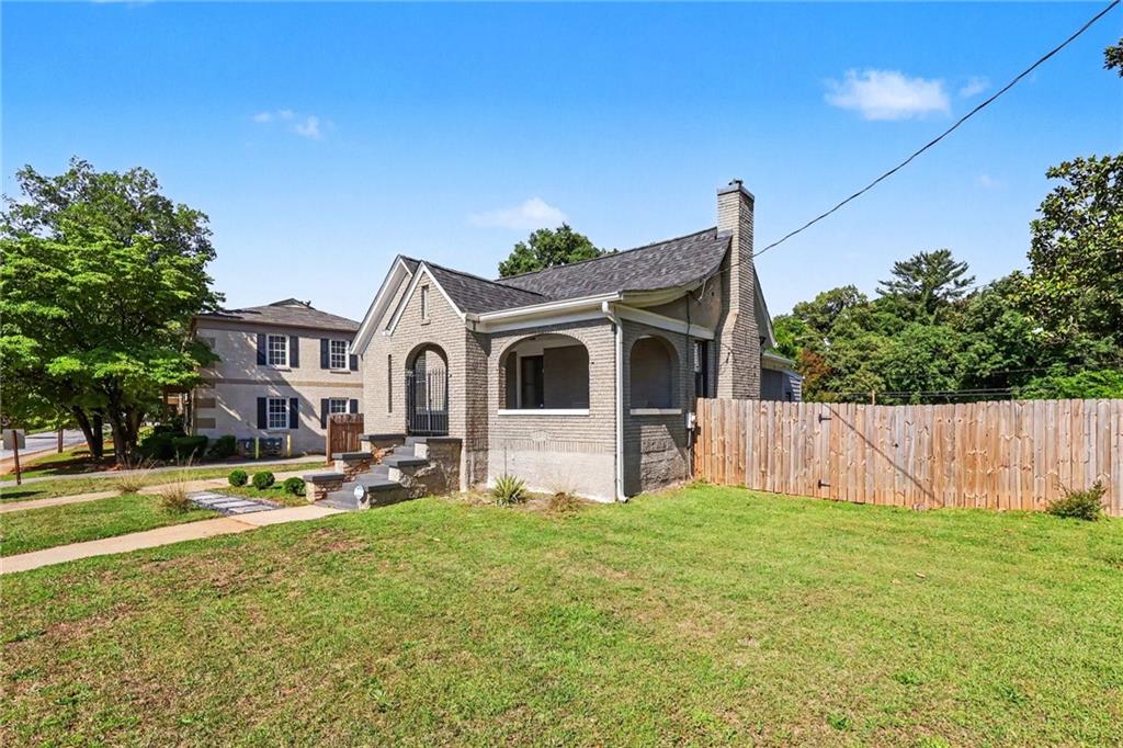 3672 E Main Street