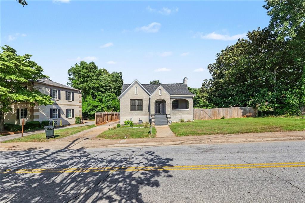 3672 E Main Street