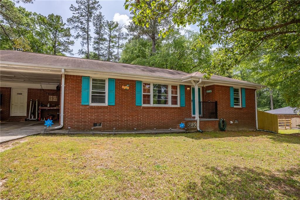 3761 Lindley Circle, Powder Springs, Georgia image 4