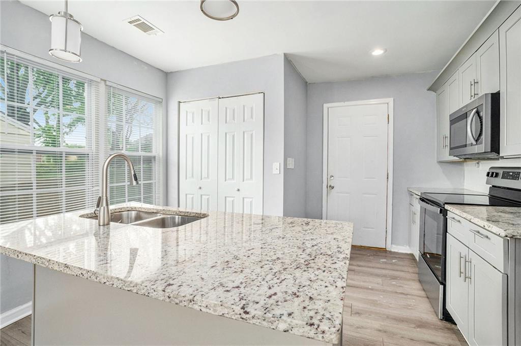 248 Upshaw Street, Atlanta, Georgia image 6