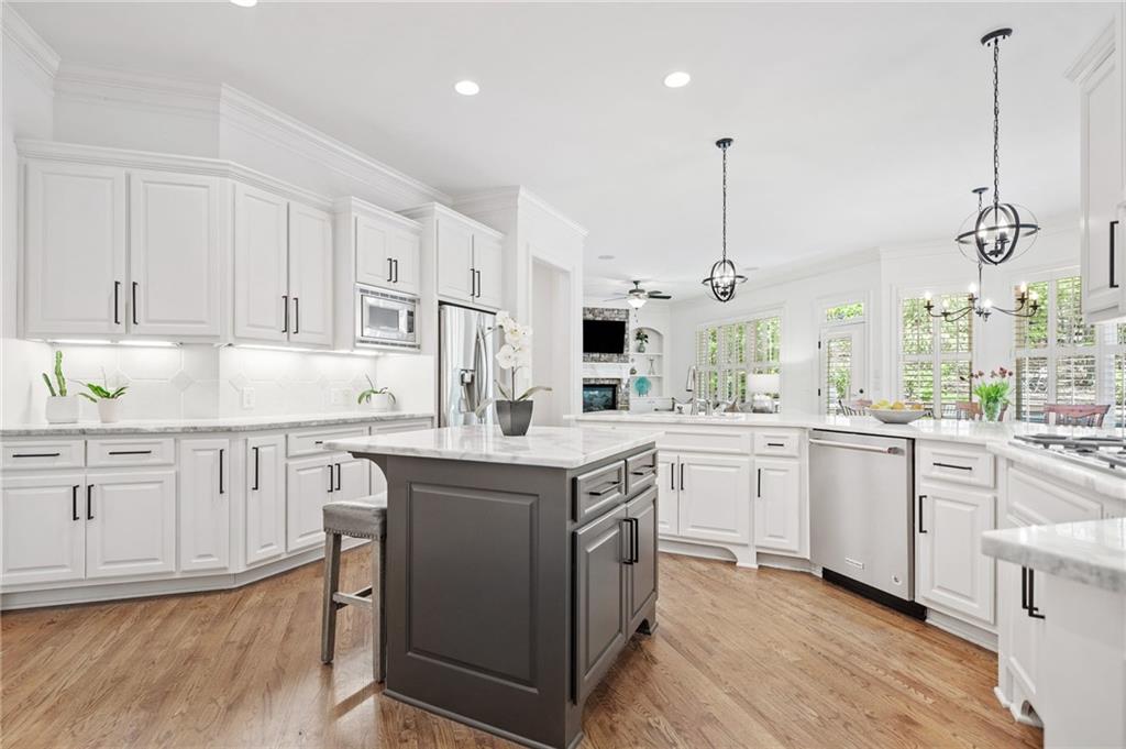 330 Plantation Way, Roswell, Georgia image 13