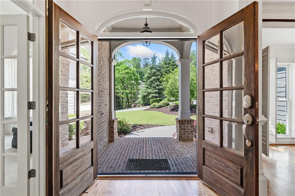 330 Plantation Way, Roswell, Georgia image 7