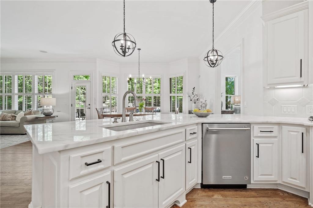 330 Plantation Way, Roswell, Georgia image 14