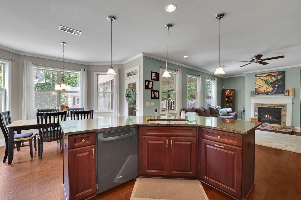 4100 Secret Shoals Way