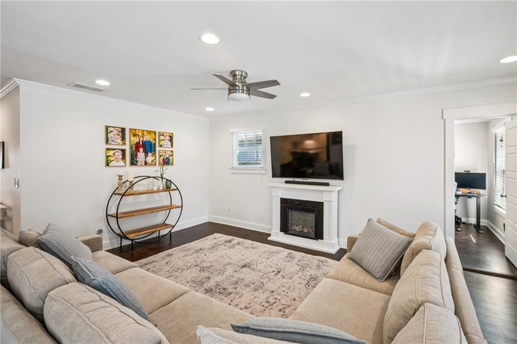 1674 Dixie Street SE