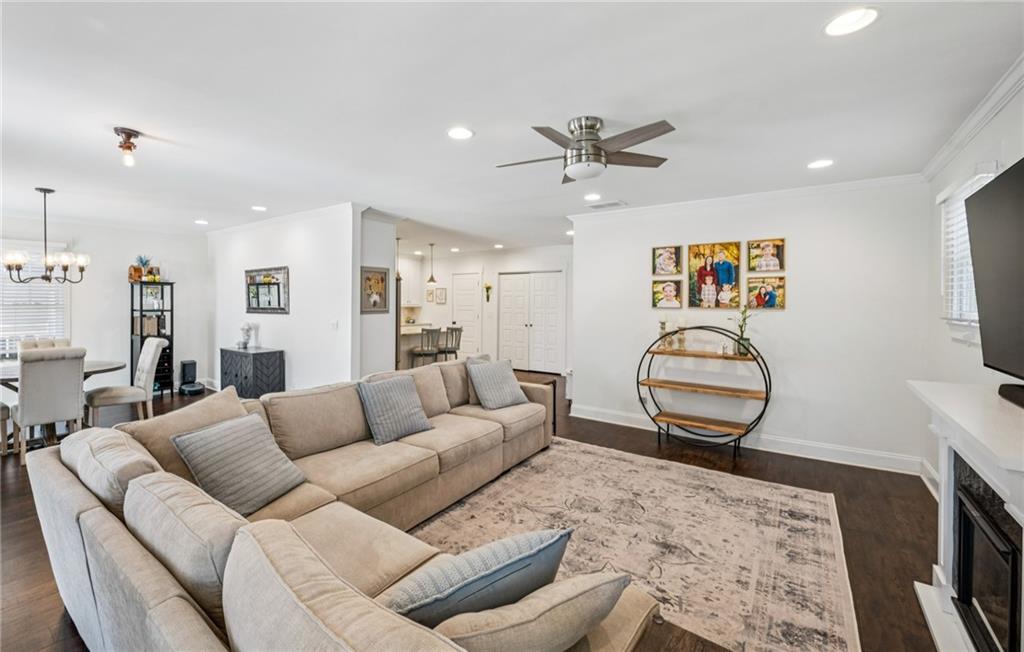 1674 Dixie Street SE