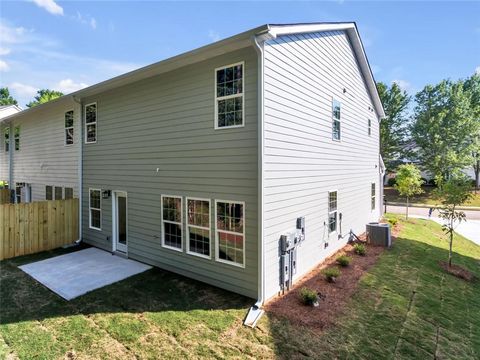 A home in Newnan