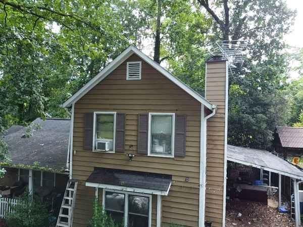 1383 Natchez Trace SW