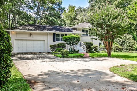 Photo of 1356 Peachtree Battle Avenue NW, Atlanta, GA 30327 (MLS # 7732886)