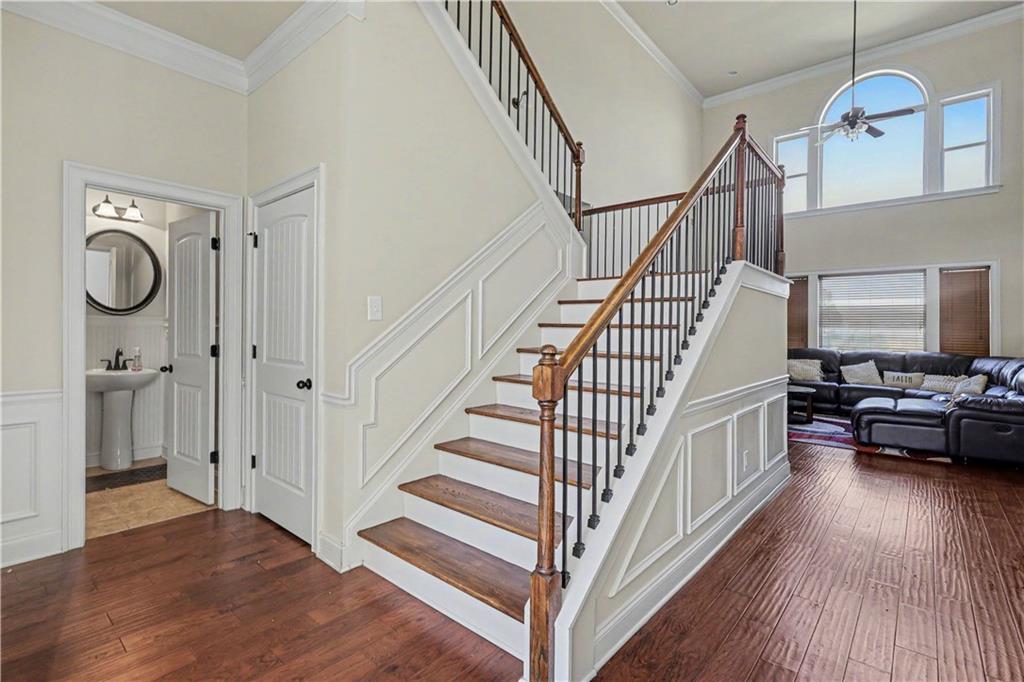 4105 Barrett Place
