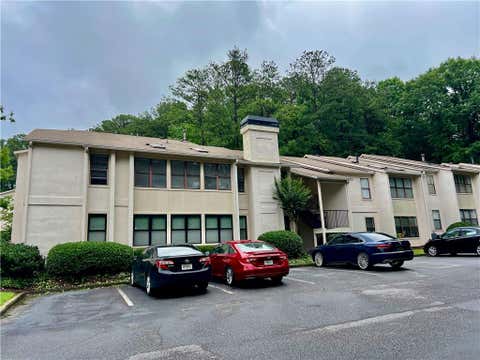 Condo For Sale - 1606 Huntingdon Chase<br/> Sandy Springs, GA 30350