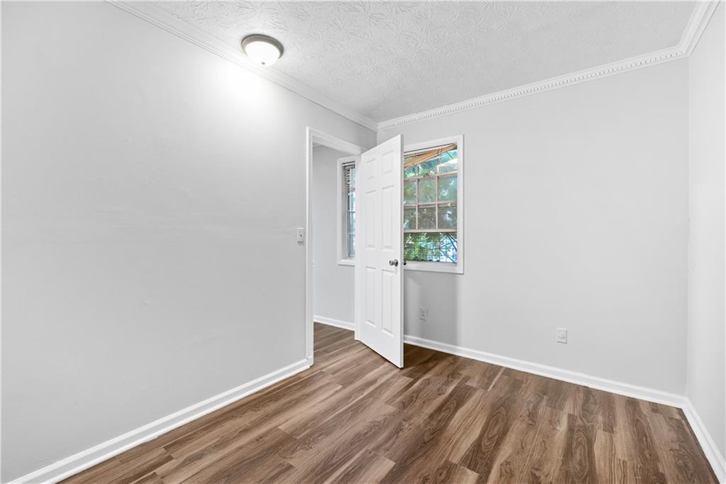 2956 N Dekalb Drive C