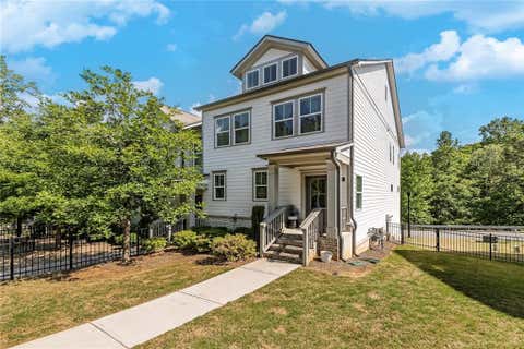 Townhouse For Sale - 333 Vista Lane<br/> Woodstock, GA 30189