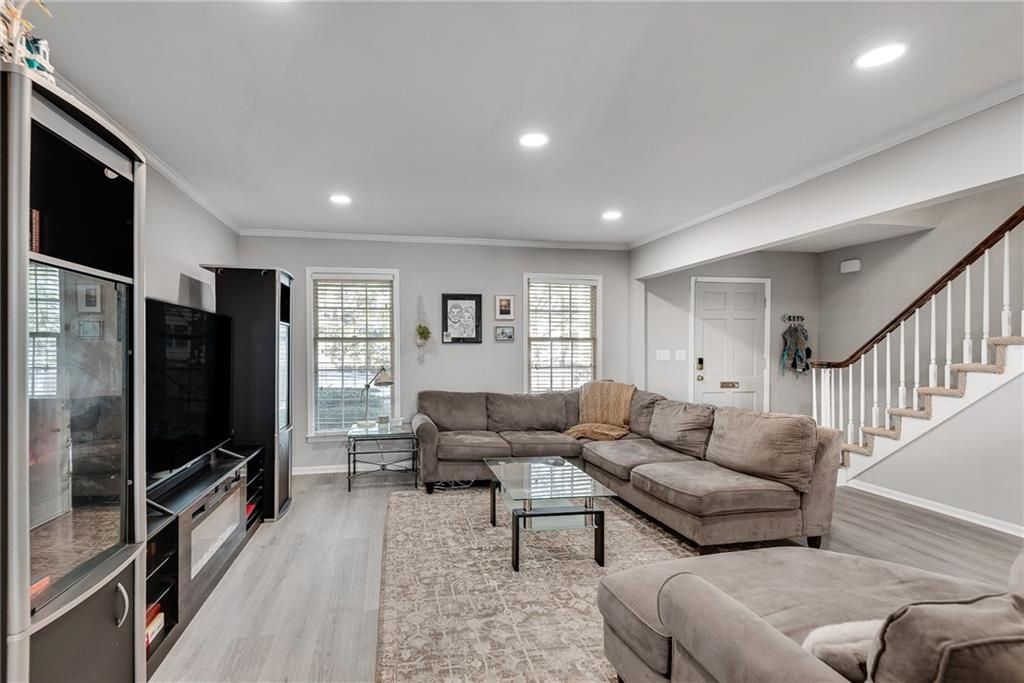 Photo of 6520 Roswell Road #11, Atlanta, GA 30328 (MLS # 7703789)