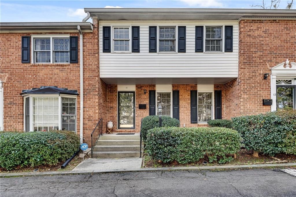 Photo of 6520 Roswell Road #11, Atlanta, GA 30328 (MLS # 7703789)