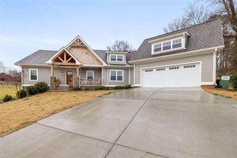 A home in Clarkesville